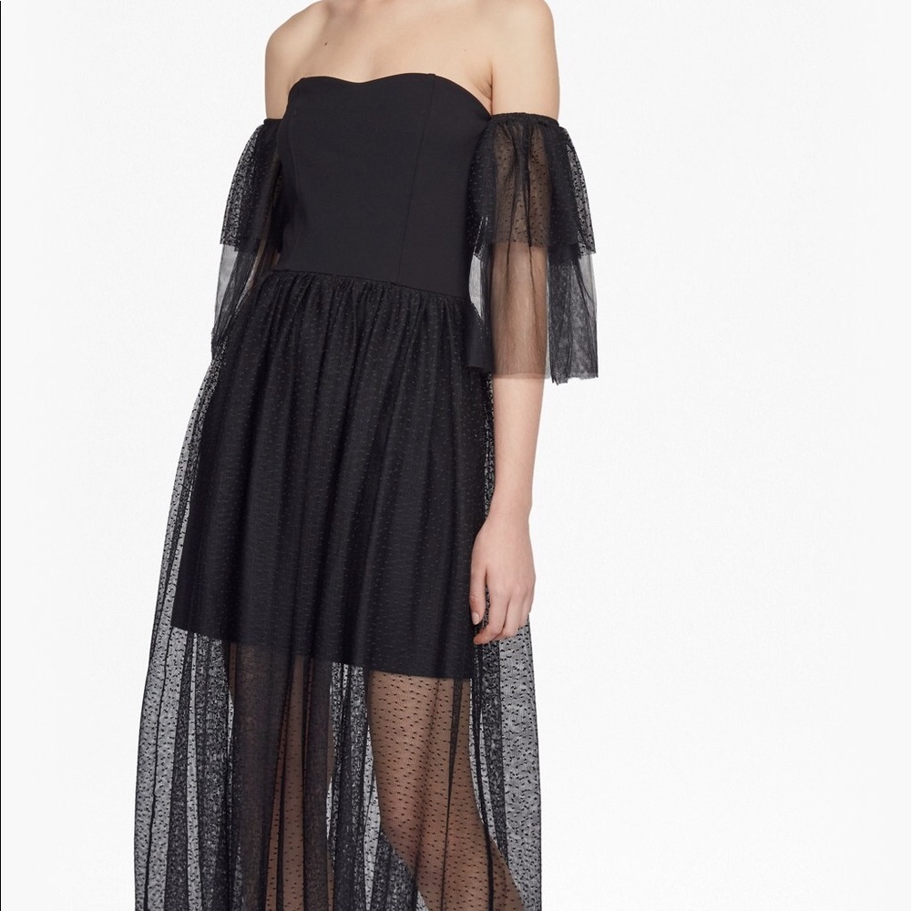 French Con. dress sz 8 off the shoulder, so cool